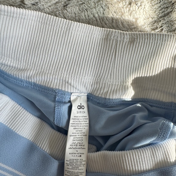 ALO Yoga Sky Blue Ribbed Tank - Picture 3 of 3